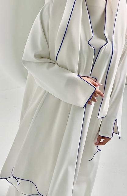 The Sakura | White