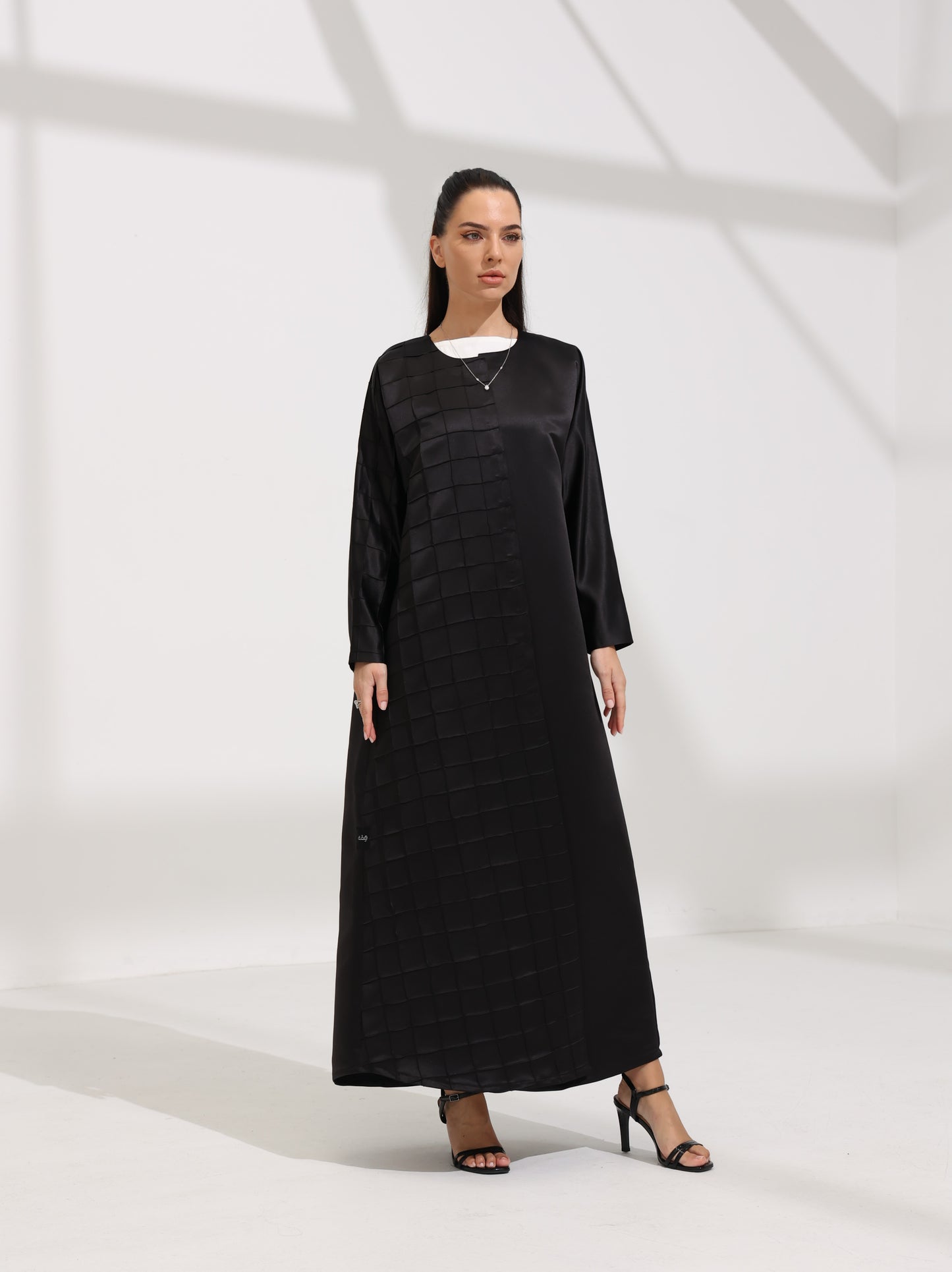 Signature | Black